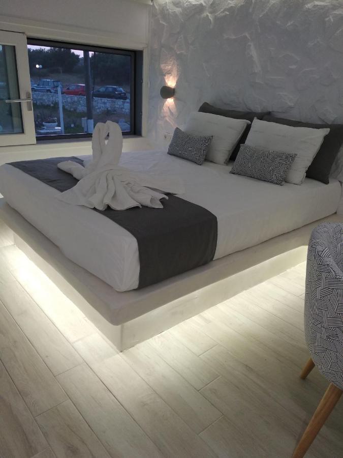 Marina'S Suites Naxos City Exteriör bild